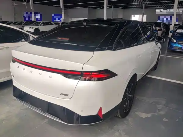 XPeng P5 2022