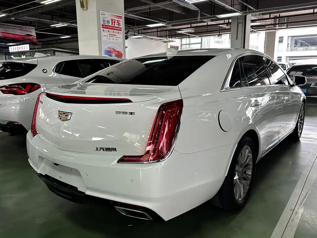 Cadillac XTS 2019 — фото 12