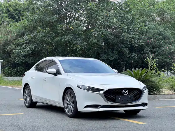 Mazda 3 Axela 2021