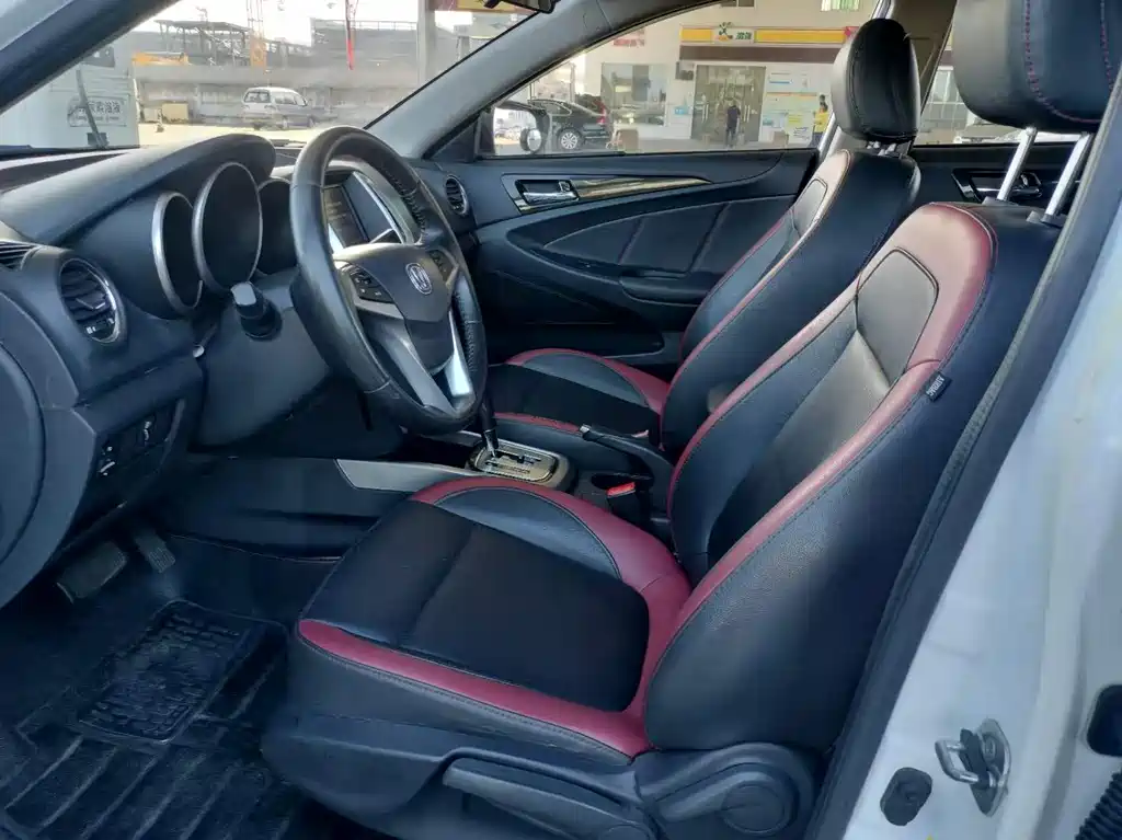 Changan Eado XT 2015 — фото 10