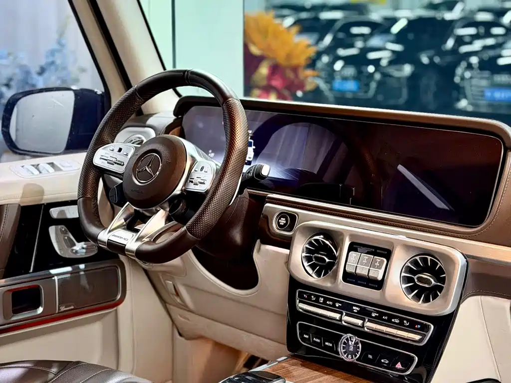 Mercedes-Benz G-Class AMG 2025 — фото 8