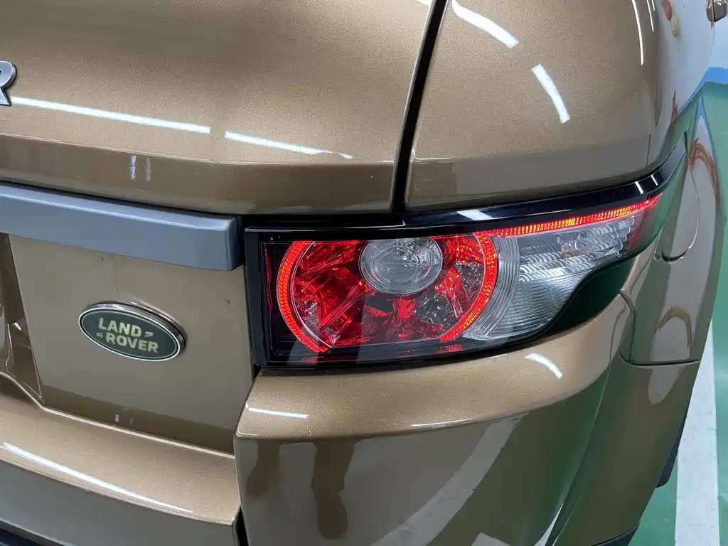 Land Rover Evoque 2015 — фото 27