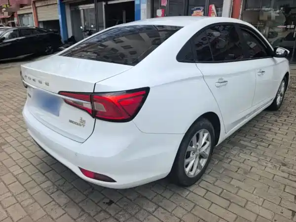 Roewe i5 2020