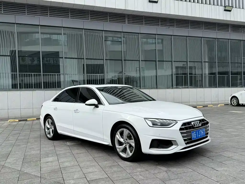 Audi A4L 2021