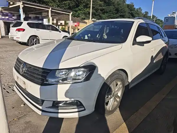 Volkswagen Gran Lavida 2015
