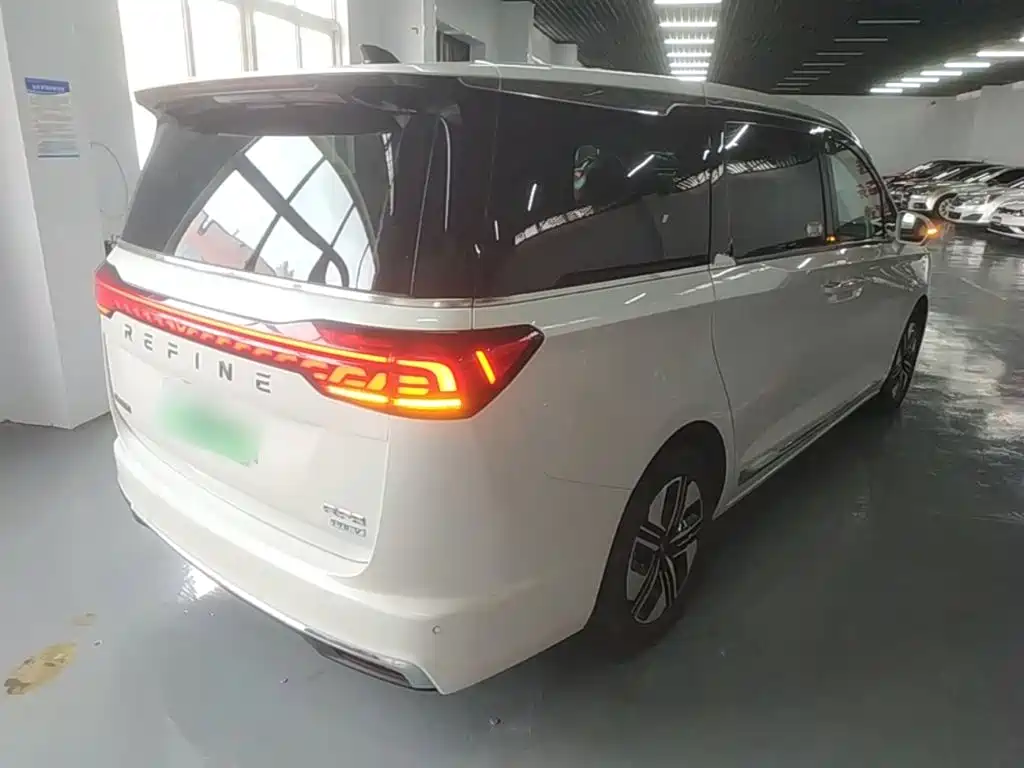JAC Ruifeng RF8 PHEV 2024 — фото 7