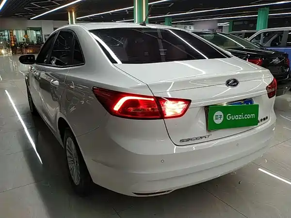 Ford Escort 2017