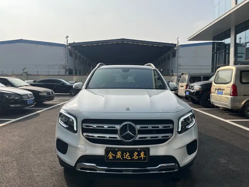 Mercedes-Benz GLB 2021