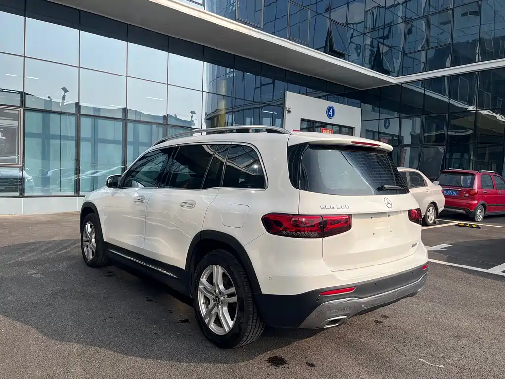 Mercedes-Benz GLB 2021