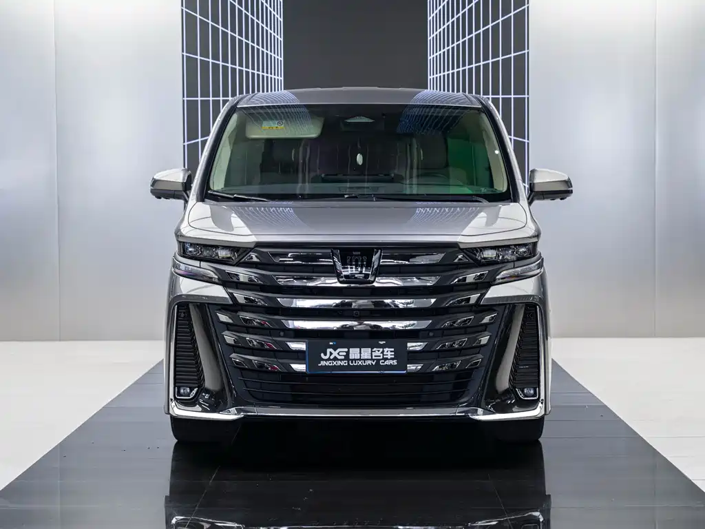 Toyota Vellfire 2024 — фото 2