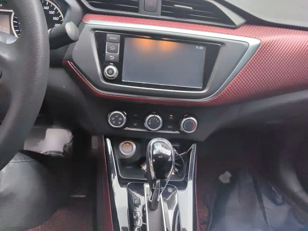Nissan Bluebird 2016