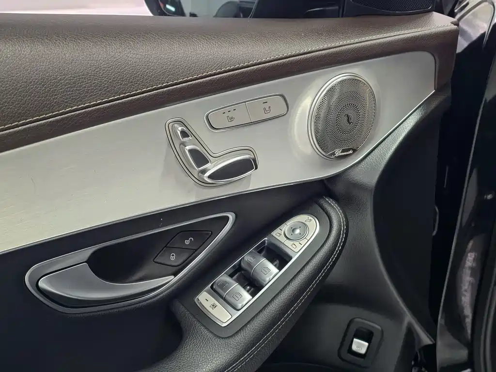 Mercedes-Benz GLC 2022 — фото 10