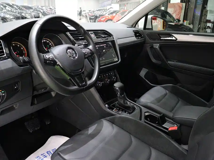 Volkswagen Tiguan L 2021