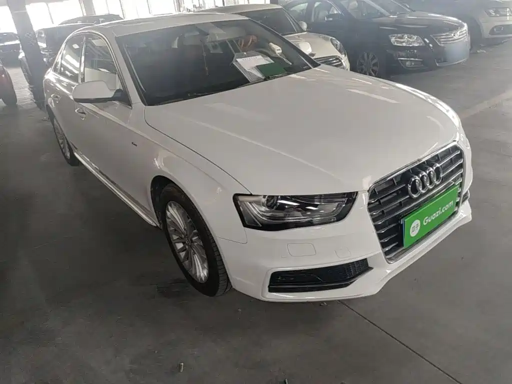 Audi A4L 2016