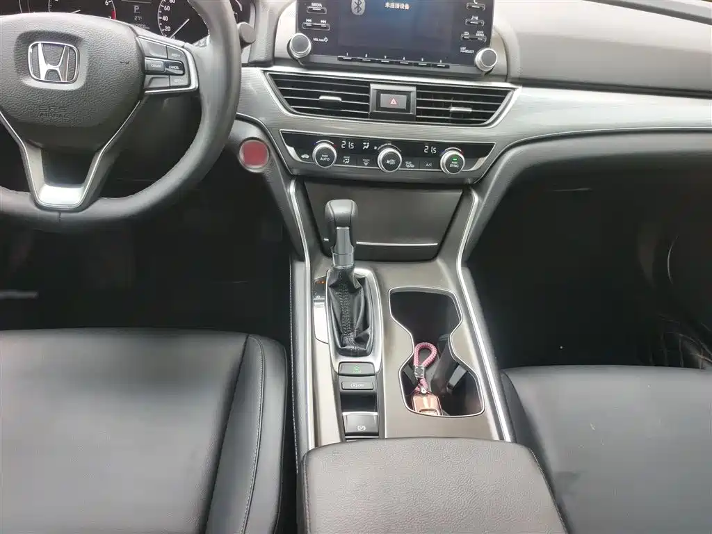 Honda Accord 2019 — фото 15