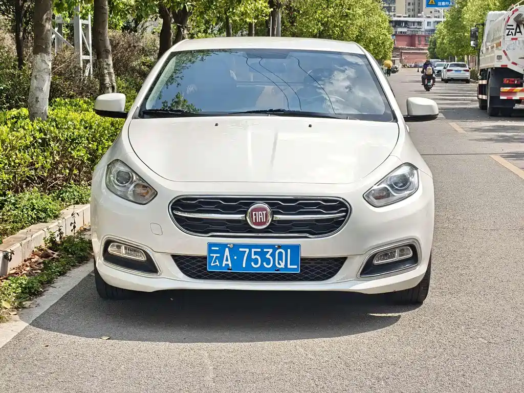 Fiat Viaggio 2015