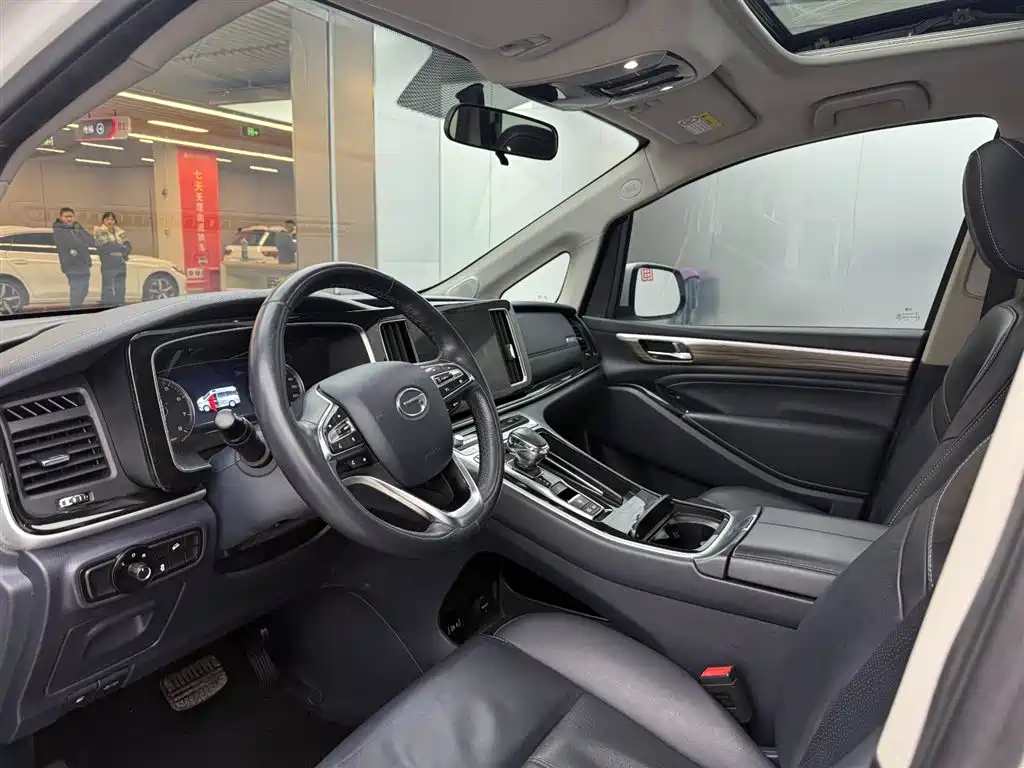 GAC Motor Trumpchi M8 2023 — фото 6