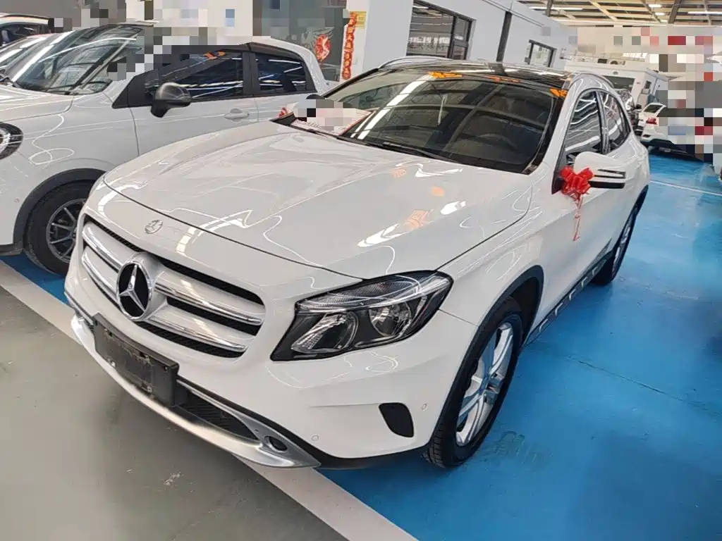 Mercedes-Benz GLA 2016