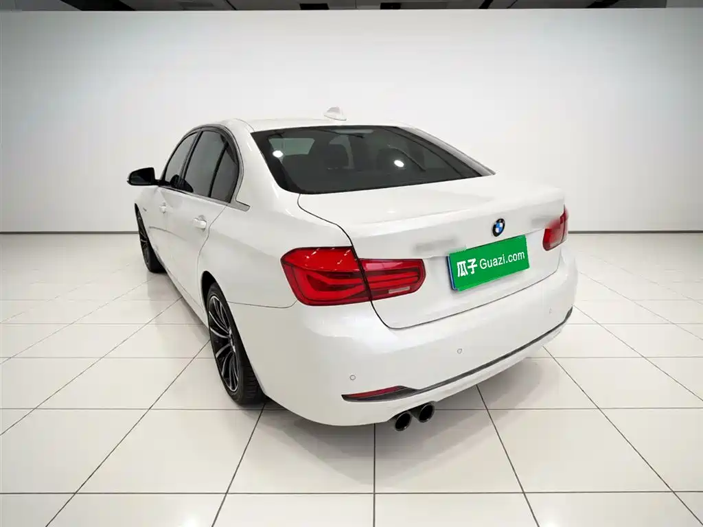 BMW 3 Series 2019 — фото 5