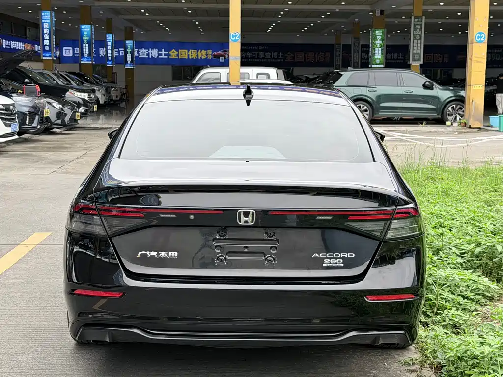 Honda Accord 2025 — фото 13
