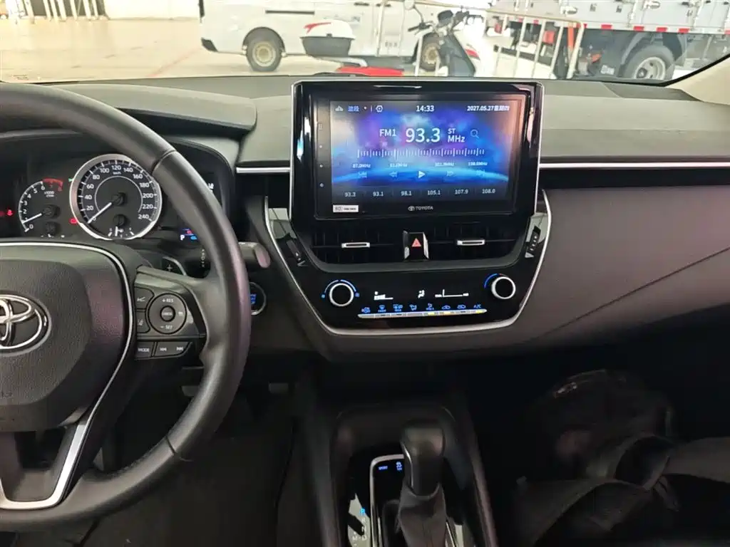 Toyota Corolla 2019 — фото 13