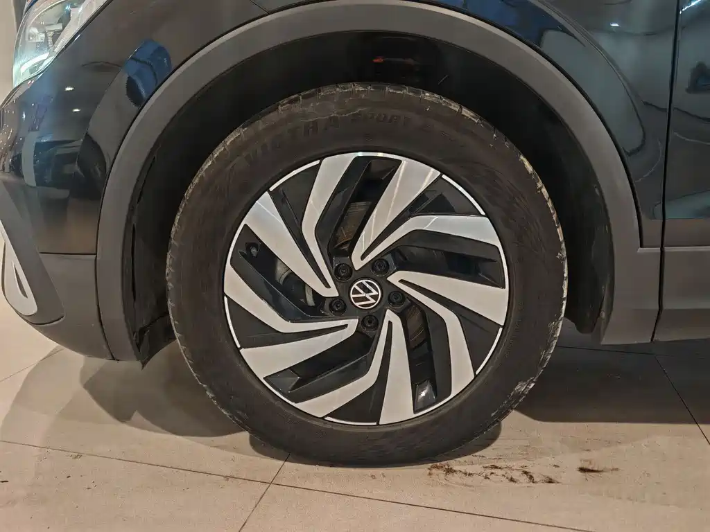 Volkswagen Tiguan L 2022