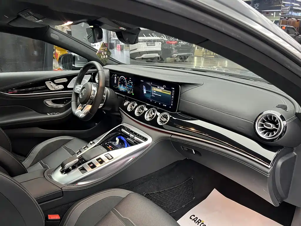 Mercedes-Benz AMG GT 2020 — фото 6