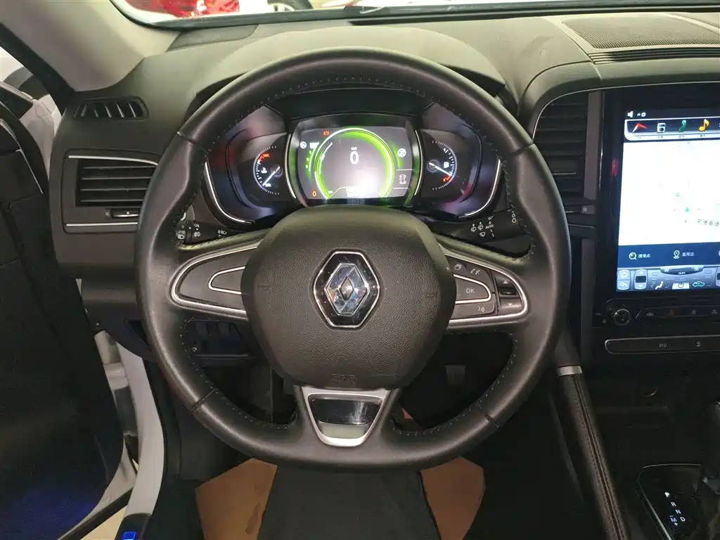 Renault Koleos 2018 — фото 11