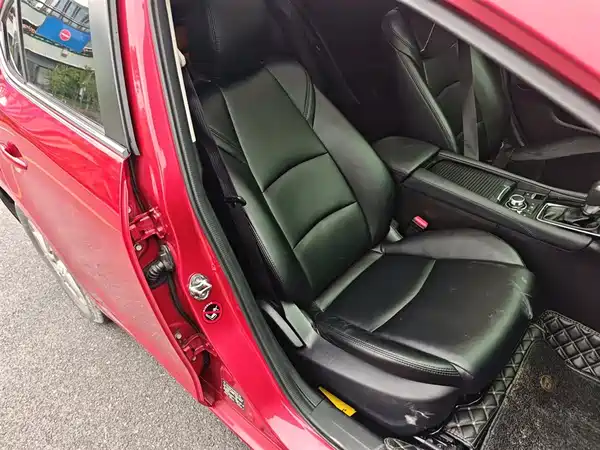 Mazda 3 Axela 2017