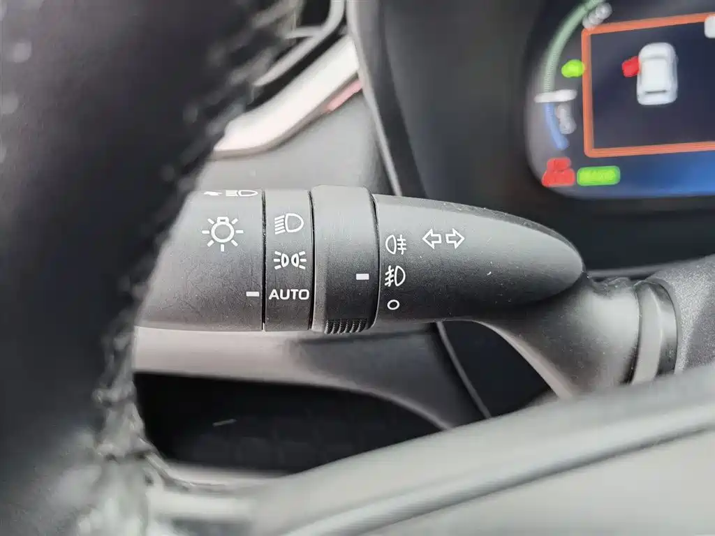 Toyota Wildlander 2023 — фото 21