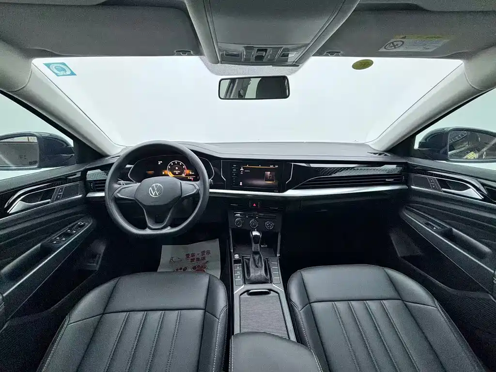 Volkswagen Passat 2022
