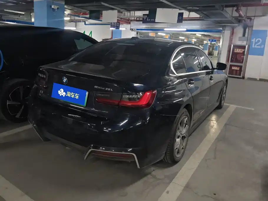 BMW i3 2023