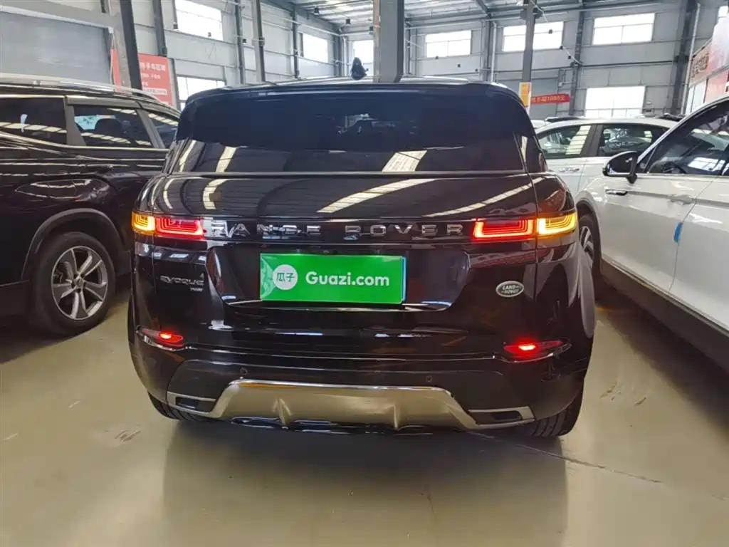 Land Rover Evoque 2023 — фото 6