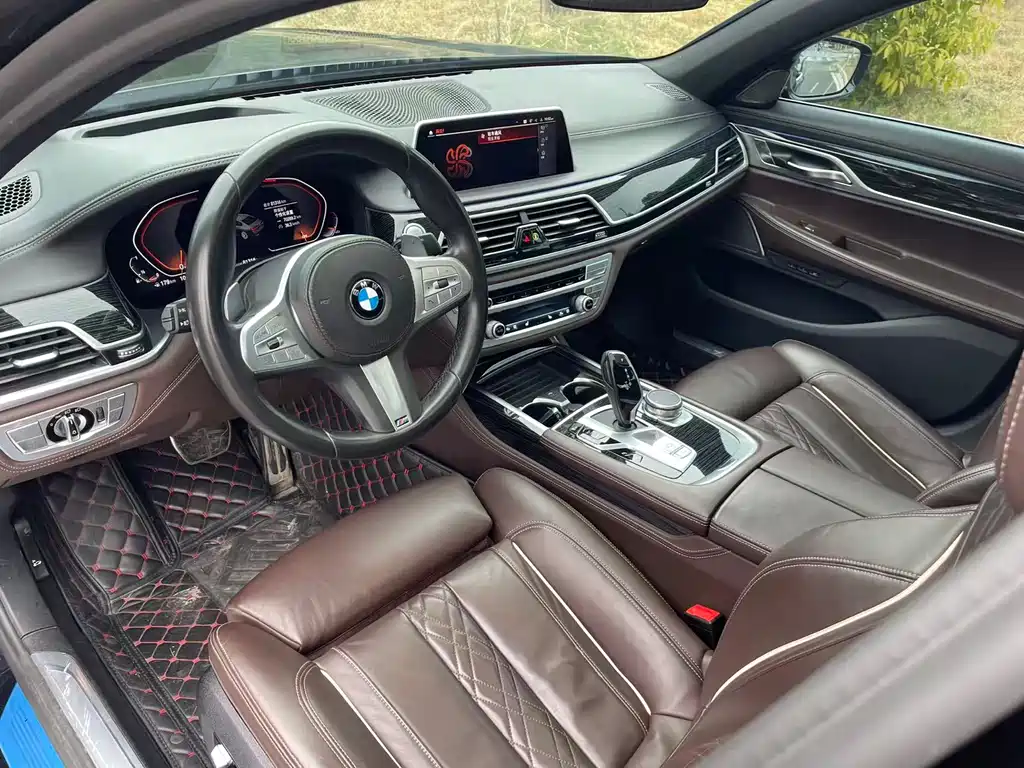 BMW 7 Series 2020 — фото 9