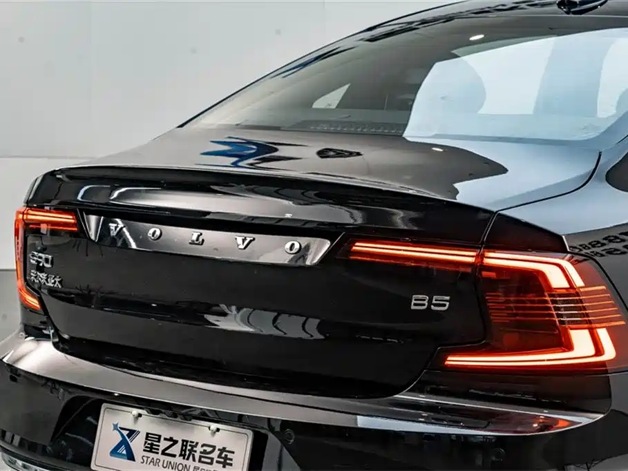 Volvo S90 2025 — фото 9