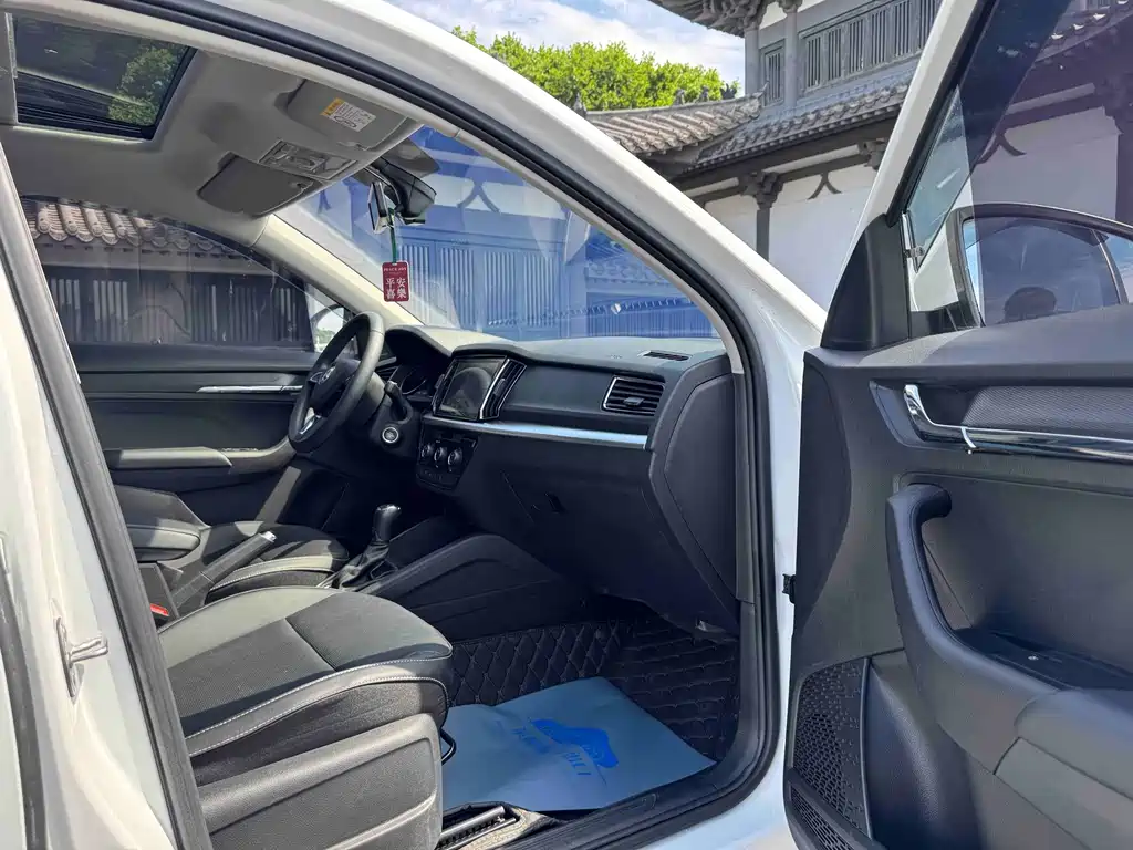Skoda Kamiq 2023 — фото 10