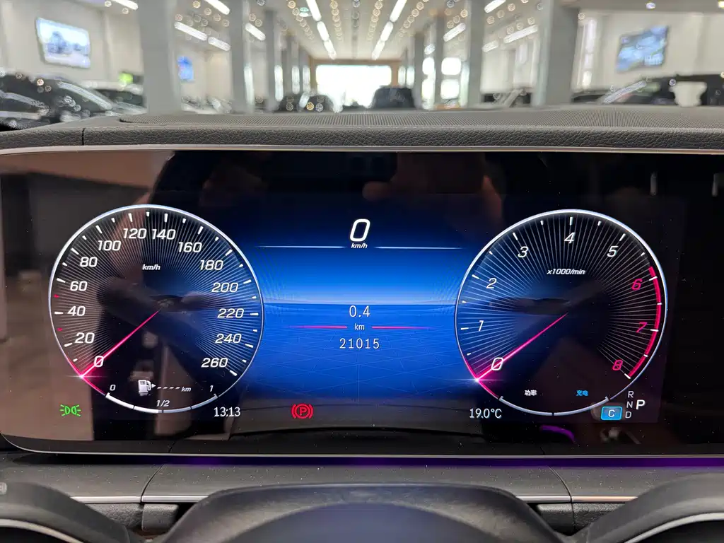 Mercedes-Benz GLS 2025 — фото 14