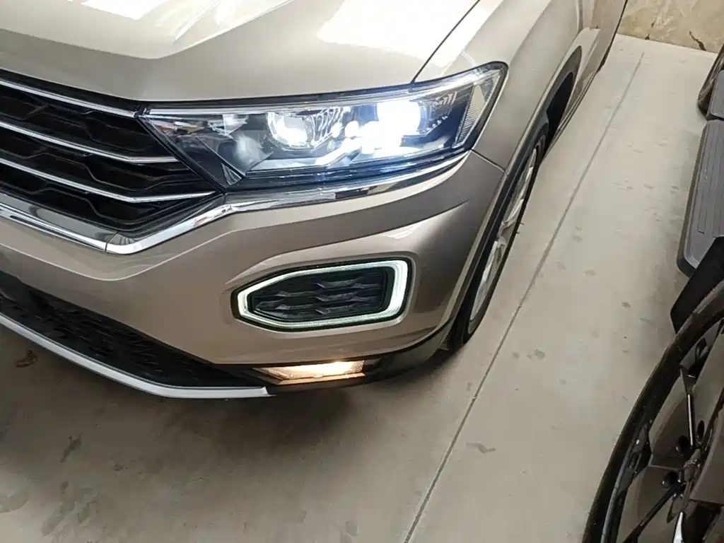 Volkswagen T-Roc 2019 — фото 24