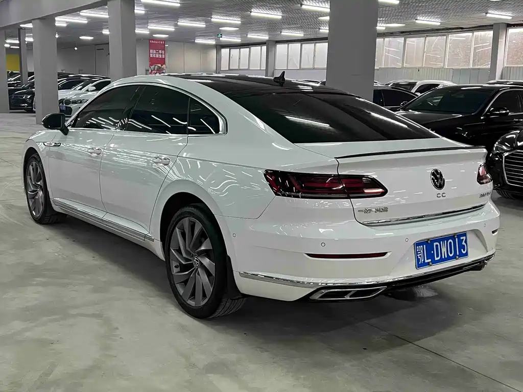 Volkswagen CC 2023 — фото 7