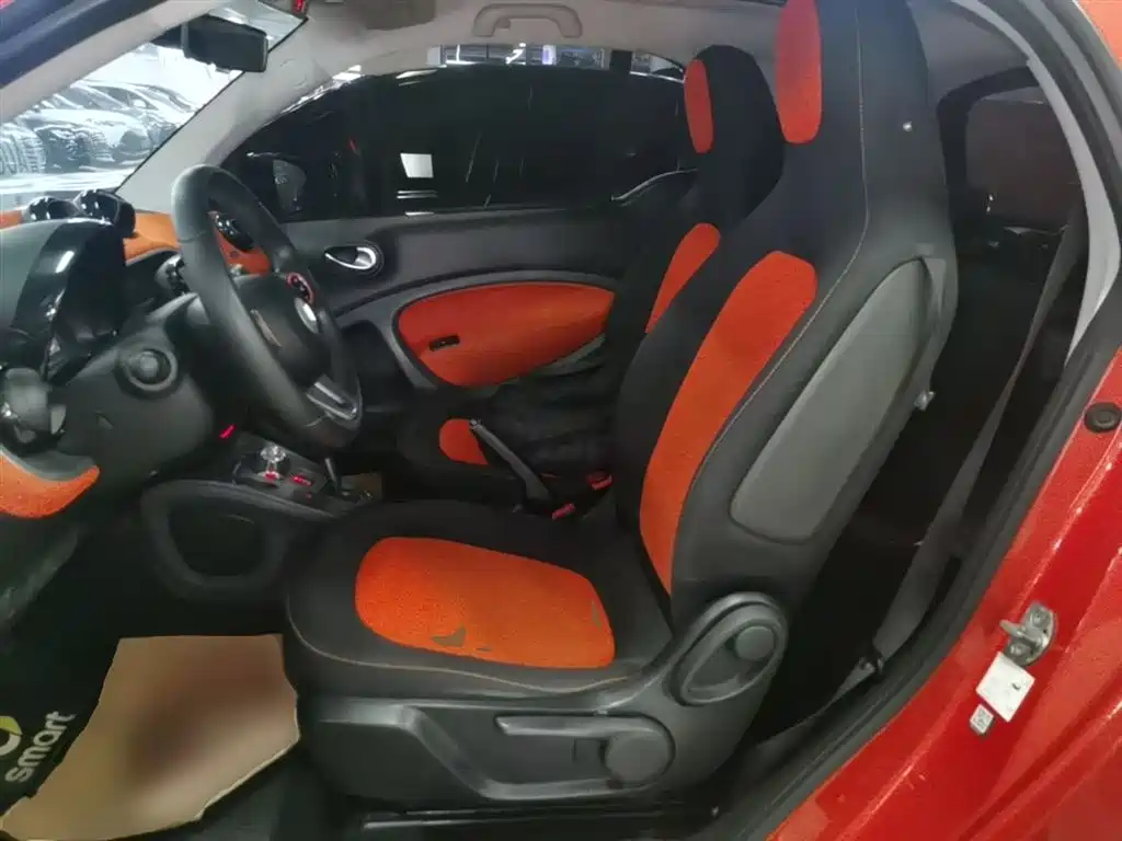 smart Fortwo 2015 — фото 15