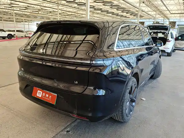Li Auto L6 2025