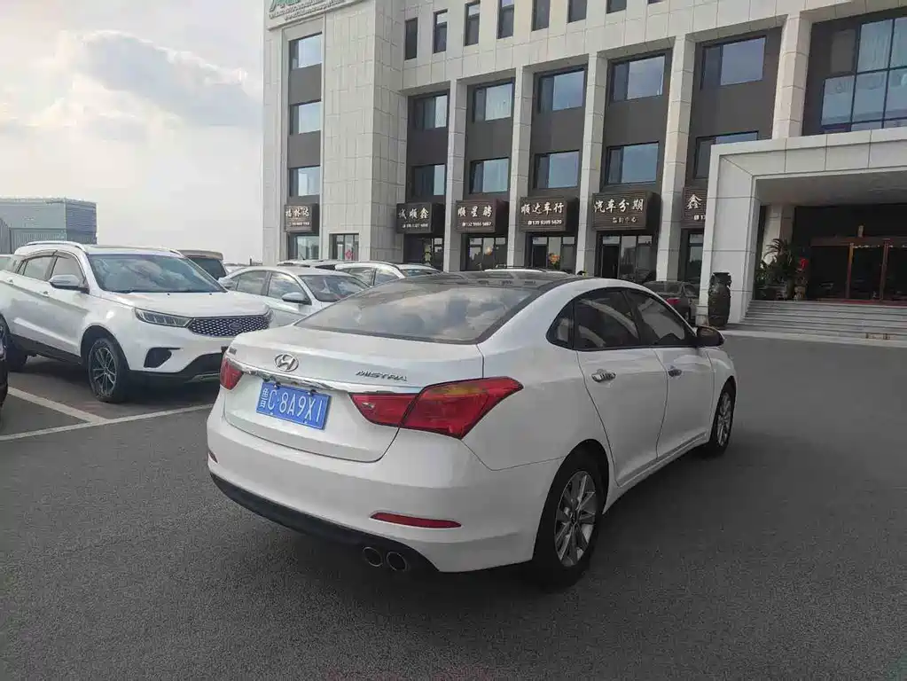 Hyundai Mistra 2015 — фото 4