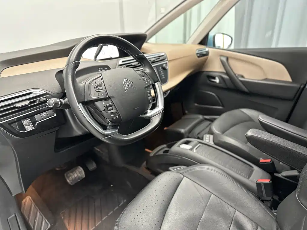 Citroen C4 Picasso 2016 — фото 17