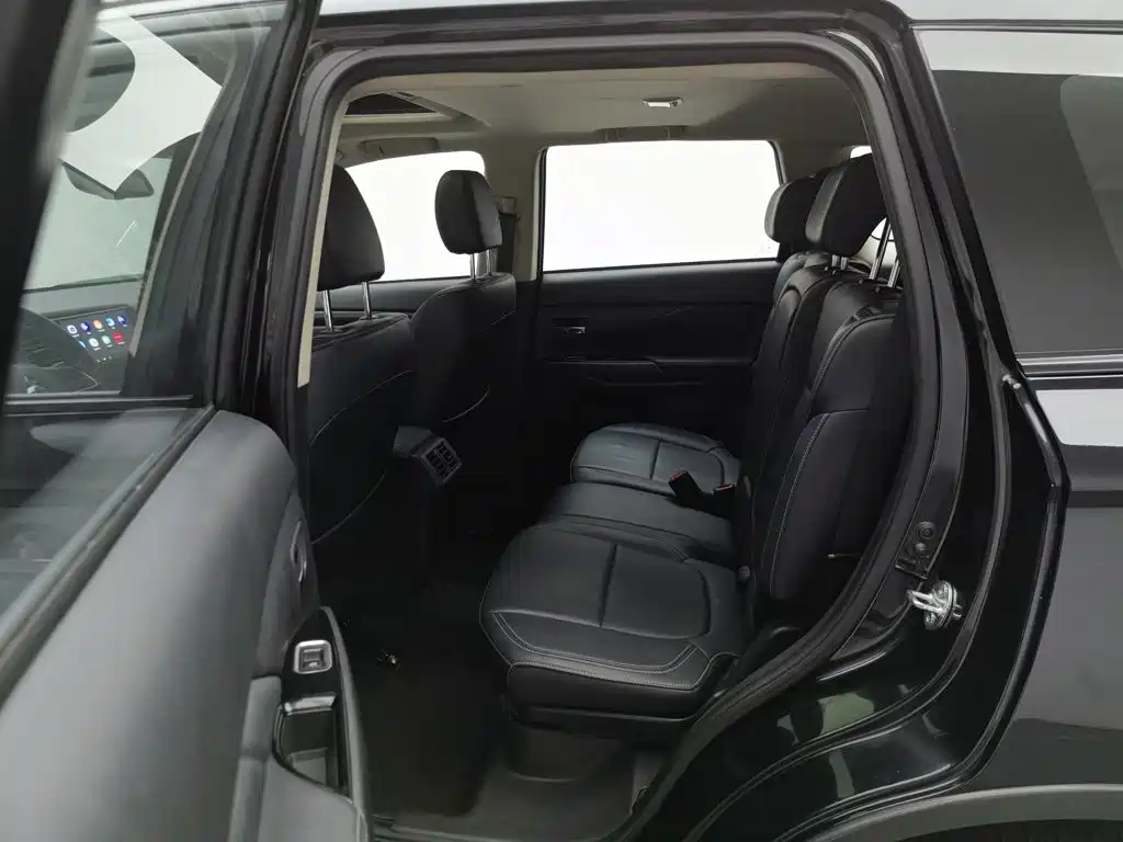 Mitsubishi Outlander 2021 — фото 15