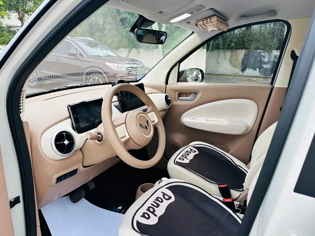 Wuling MINIEV 2025