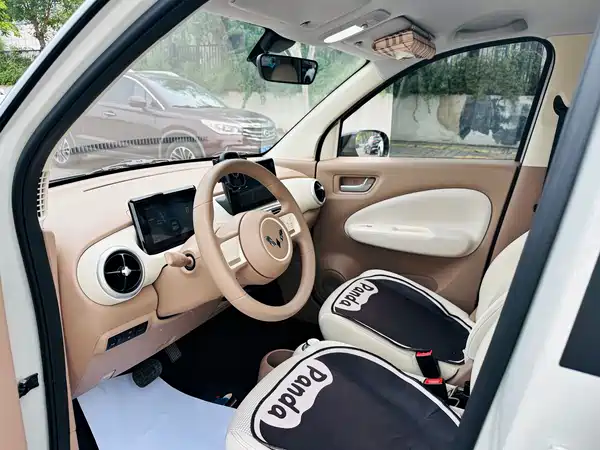 Wuling Hongguang MINIEV 2025