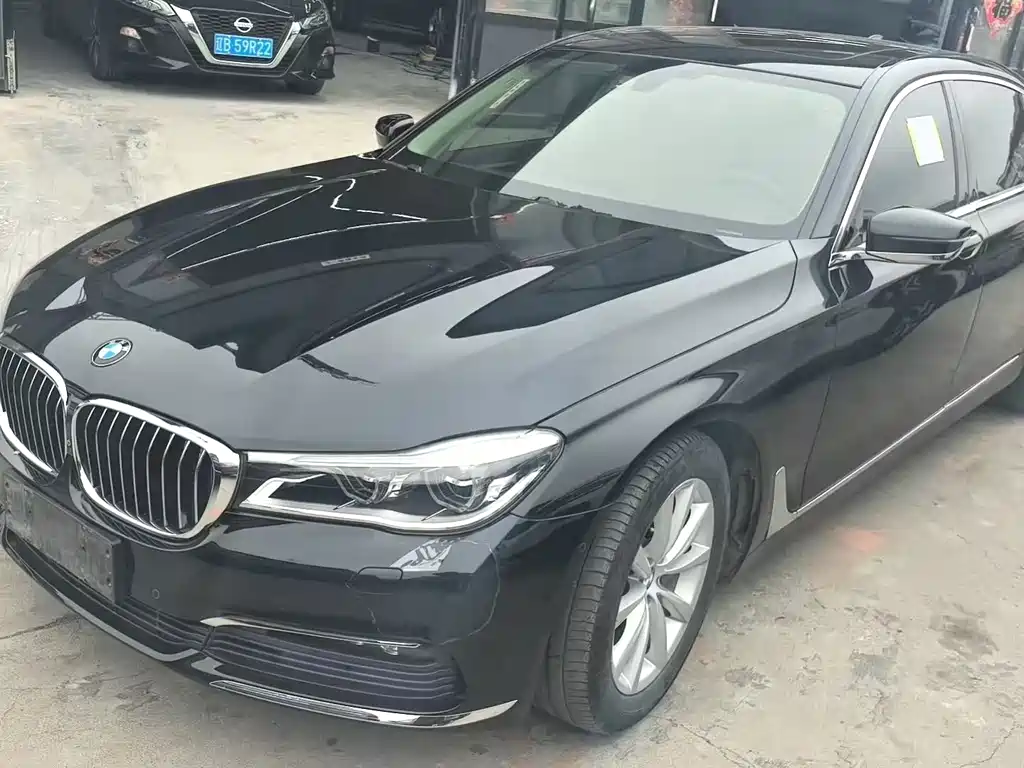 BMW 7 Series 2016 — фото 1