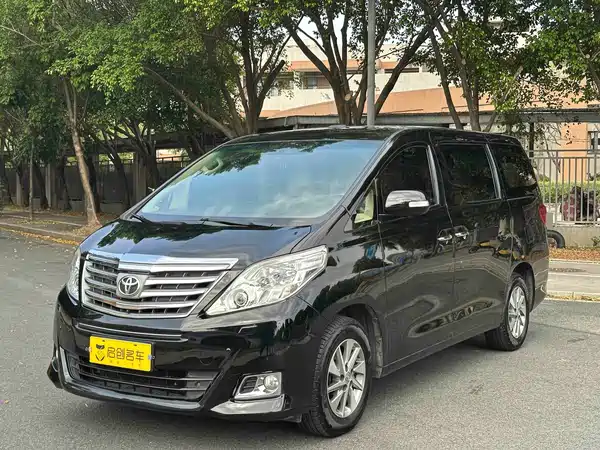 Toyota Alphard 2012