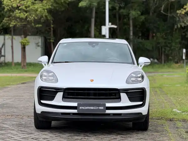 Porsche Macan 2023