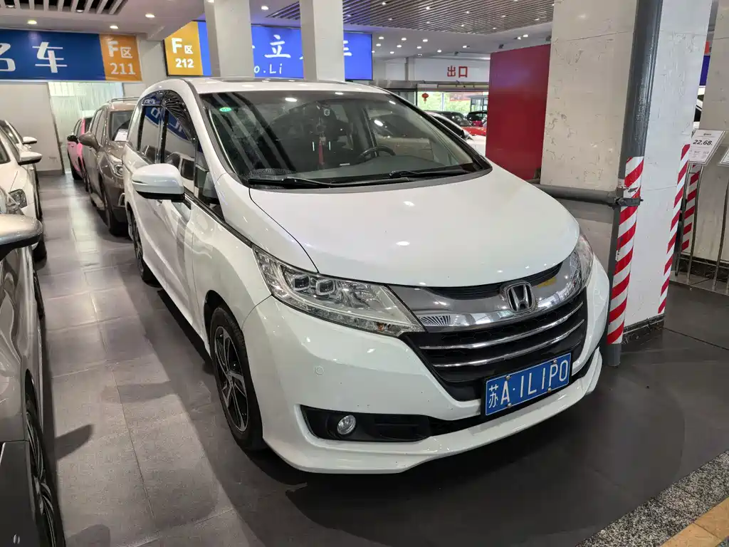 Honda Odyssey 2016 — фото 3